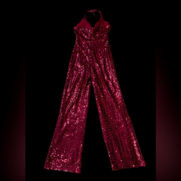 Premier Amour Halter Sequin Jumpsuit . Size 6. Wine Color - Picture 7 of 9